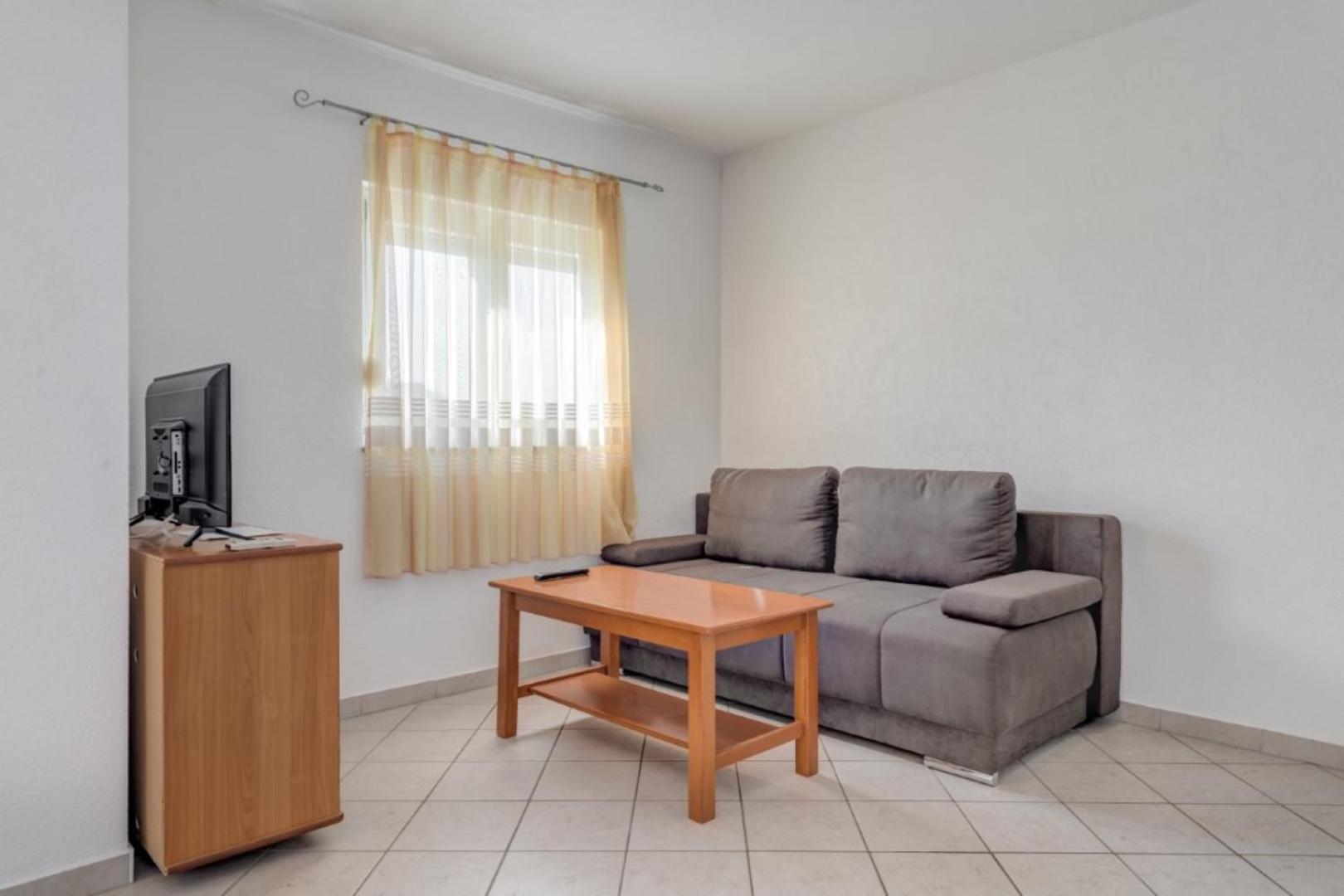 Ruza&Nikolina "1" Apartmani - Baška Voda Dış mekan fotoğraf