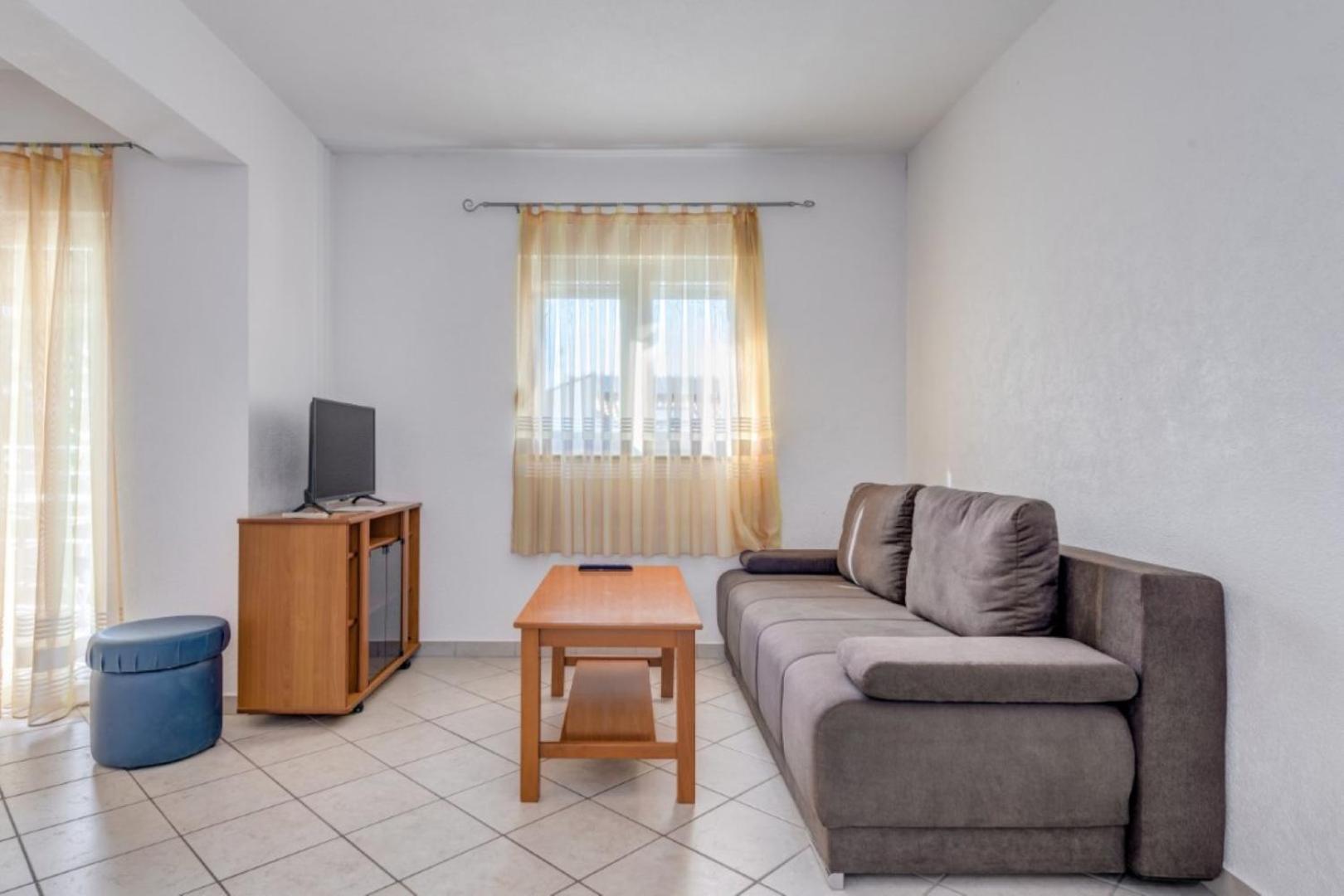 Ruza&Nikolina "1" Apartmani - Baška Voda Dış mekan fotoğraf